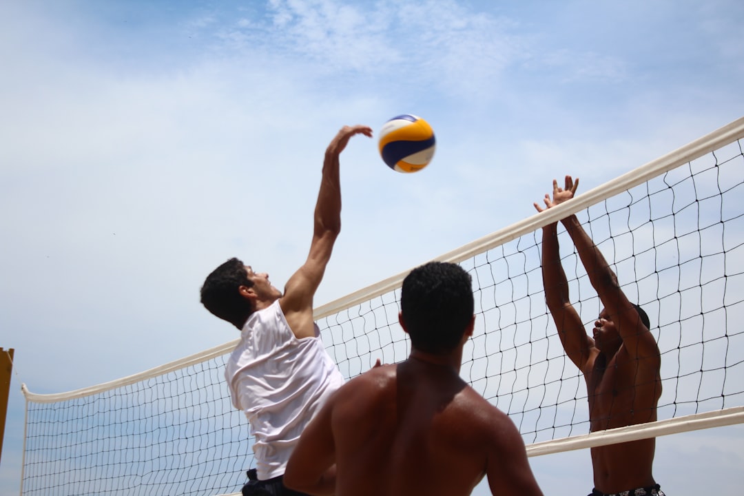 volleyball-coaching-lessons-learn-from-the-pros-and-avoid-the-net-errors-image volleyball coaching lessons