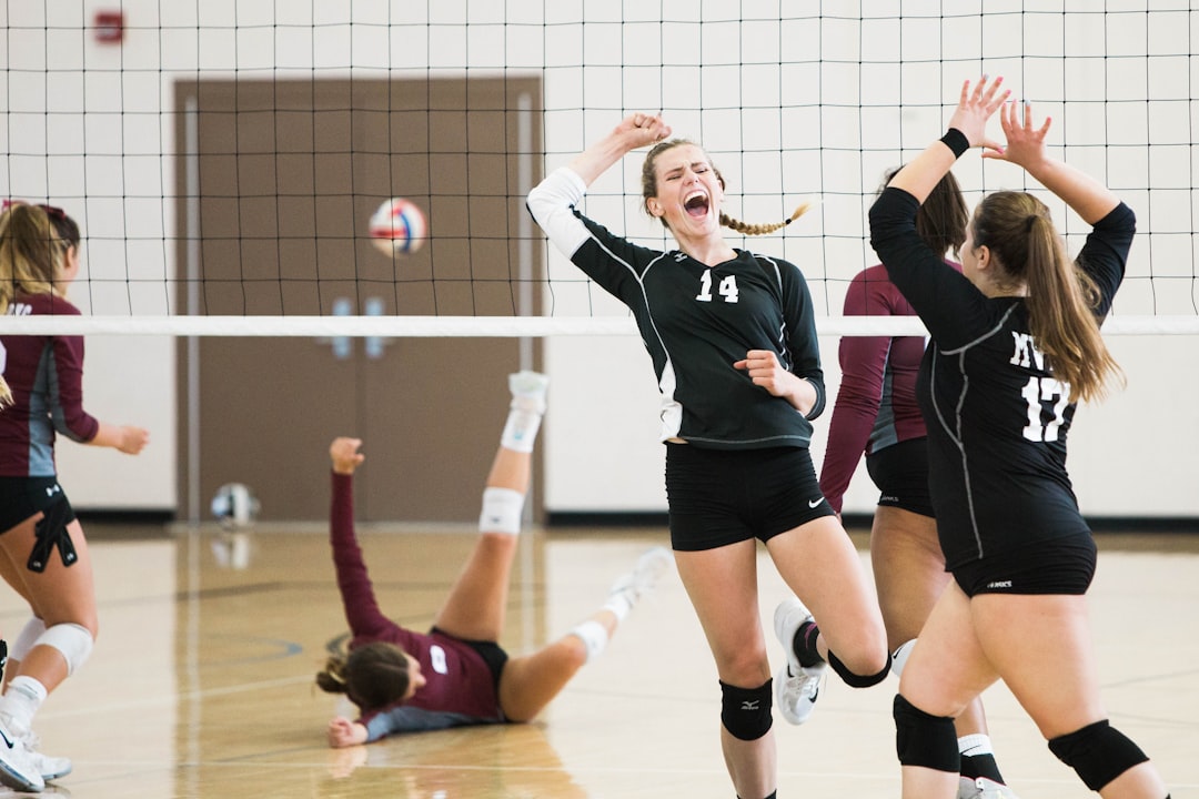 from-benchwarmer-to-bench-presser-a-volleyball-strength-guide-image high school volleyball strength training